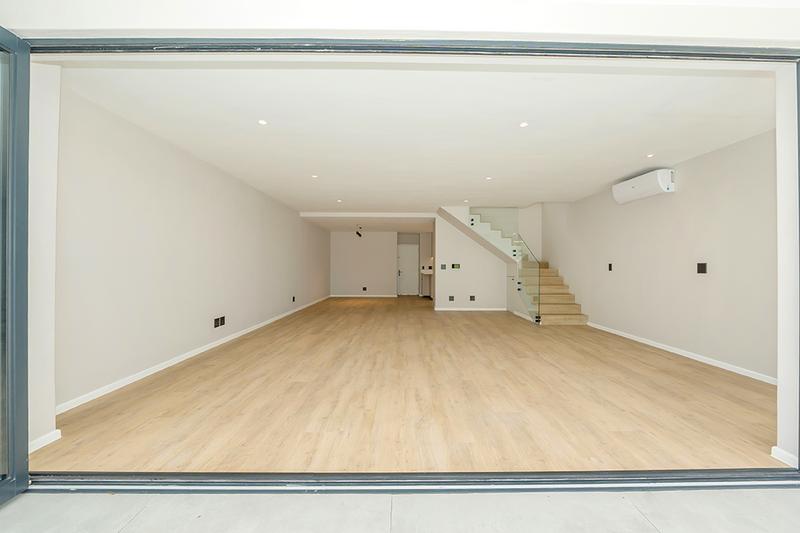 To Let 3 Bedroom Property for Rent in Camps Bay Western Cape